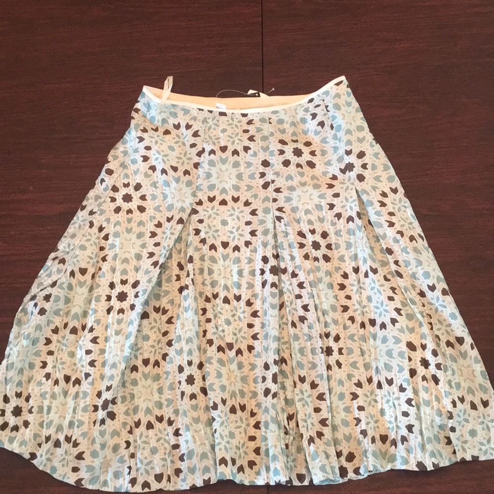 Never worn, Banana Republic midi skirt